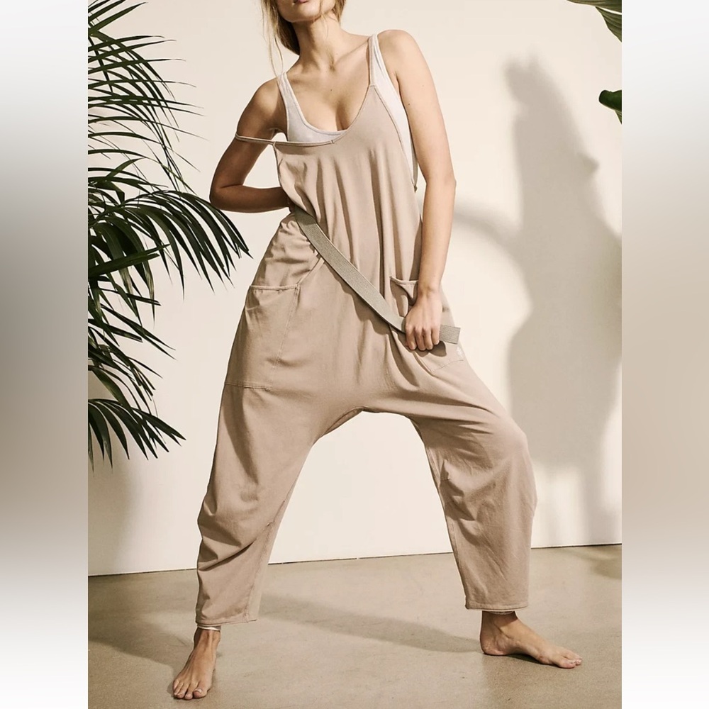 FREE PEOPLE MOVEMENT MOCHA LATTE HOT SHOT ONESIE JUMPSUIT Small